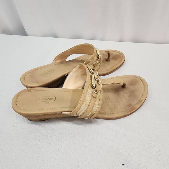Coach Sandals Womens Size 7.5 Virginia Slip on Beige Tan Wedge Logo Chain Sandal - Picture 3 of 7